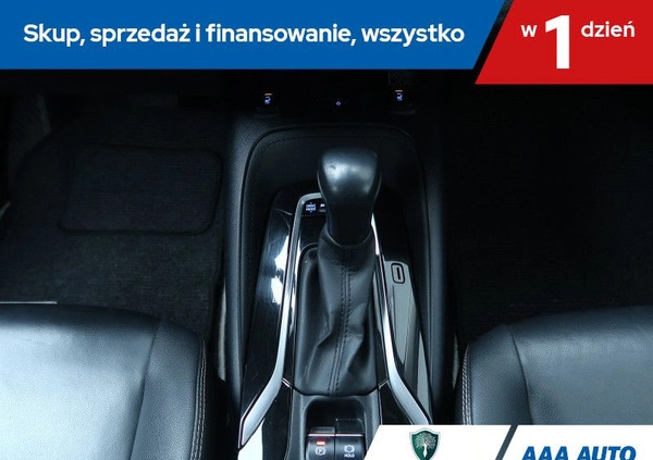 Toyota Corolla cena 89000 przebieg: 91883, rok produkcji 2019 z Złotów małe 407